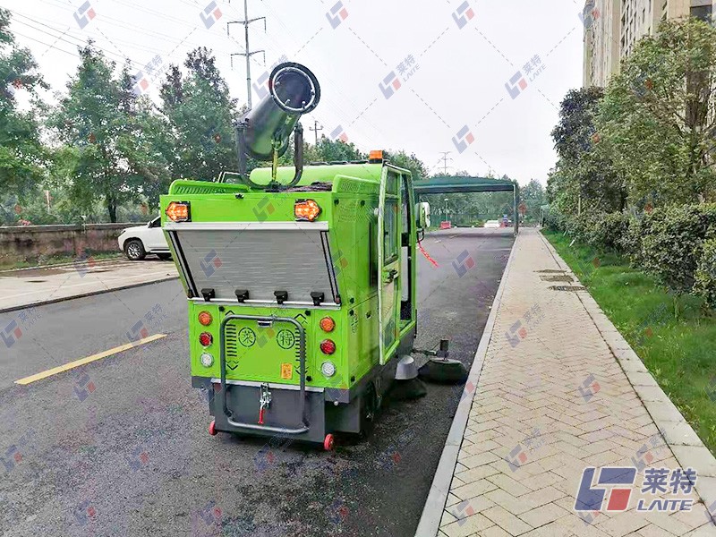 物业扫地车
