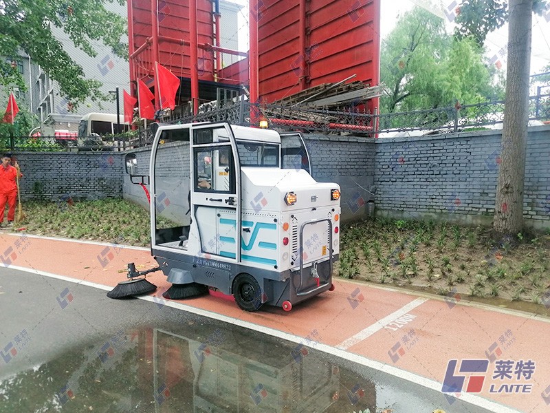 公园道路清扫车